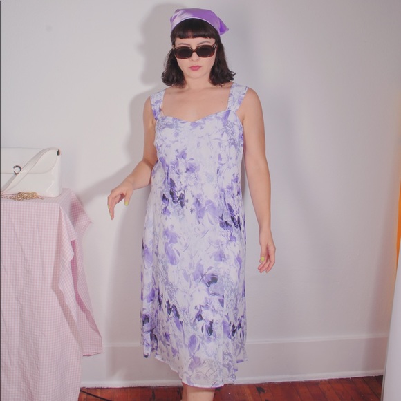2000’s Y2K Lavender Floral Dress - Picture 2 of 8